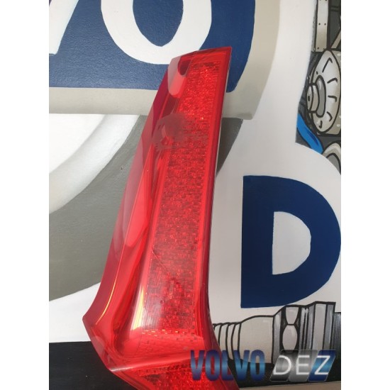 Tail Lamp left VOLVO XC70 V70 31395923