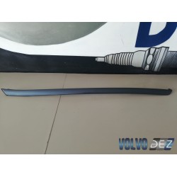 Left windshield moulding Volvo XC60 39803231 31297722 