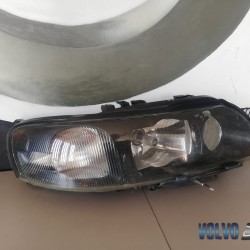 Far cu xenon dreapta Volvo S60 V70 XC60 2001-2004 30655906