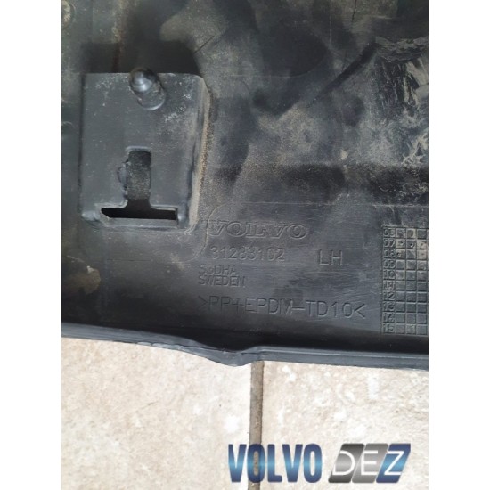 Bandou usa stanga spate VOLVO XC70 31283102