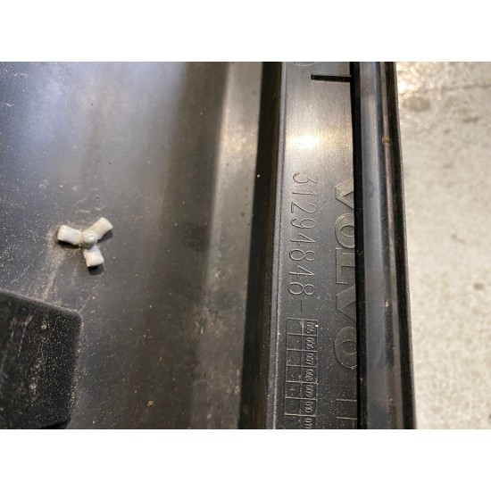 Prag stanga Volvo XC60 2008-2012 31294848 