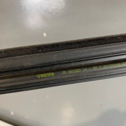 Door Window Belt Weatherstrip Left Front Volvo XC90 30661283 30745497
