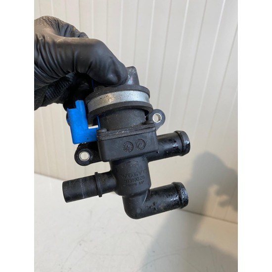 Electric heater valve VOLVO V60 D6 HYBRID 2016 31319025
