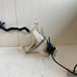 Winsdcreen washer tank Volvo V60 2015 31253218 31243219 31301797 31301798 31416285