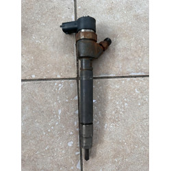 Injector Volvo XC90 XC70 V50 V70 30750283