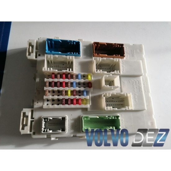 Fuse box VOLVO V40 V40CC 31394964