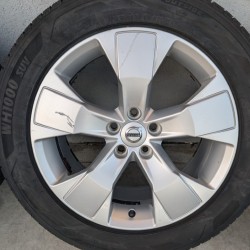 Volvo OEM Wheels 5 spoke 18" Rims XC40 XC60 S60 V60 CC S90 V90 XC70 tires 235/55 R18 31471553
