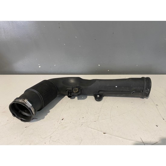 Hose VOLVO V40 V40CC 2012-2019 31338661