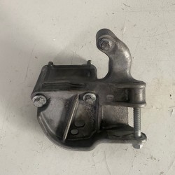 Engine mounting bracket VOLVO V40 2012-2019 31480515