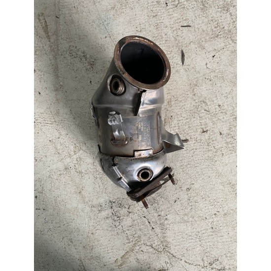 Catalizator VOLVO XC40 2019 31439717 36003060 Catalizator VOLVO XC40 2019 31439717 36003060