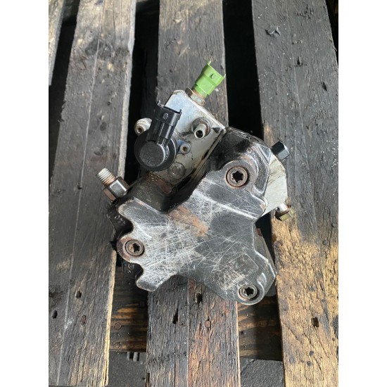 High pressure fuel pump VOLVO XC70 S60 XC90 V70 S80 C30 V50 C70 8692521 36001127 30756125 31303475