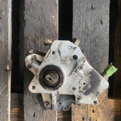 High pressure fuel pump VOLVO XC70 S60 XC90 V70 S80 C30 V50 C70 8692521 36001127 30756125 31303475