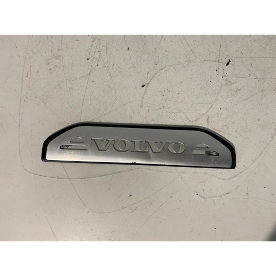 Set ornamente exterioare prag VOLVO XC60 30721136 31265141 31265140