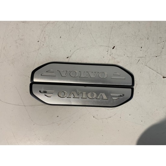 Set ornamente exterioare prag VOLVO XC60 30721136 31265141 31265140
