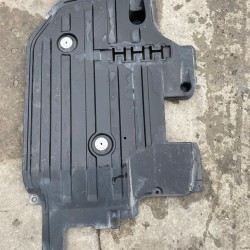 Right side cover underbody VOLVO V60CC 32289319