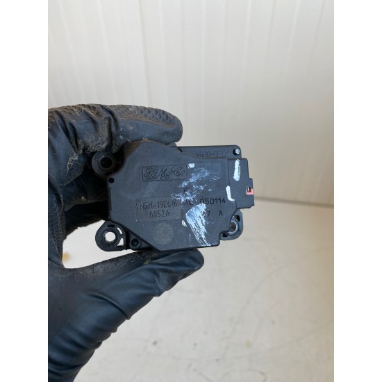 Motoras recirculare aeroterma Volvo S40 V50 C30 V40 4N5H-19E616-6652A 30733779