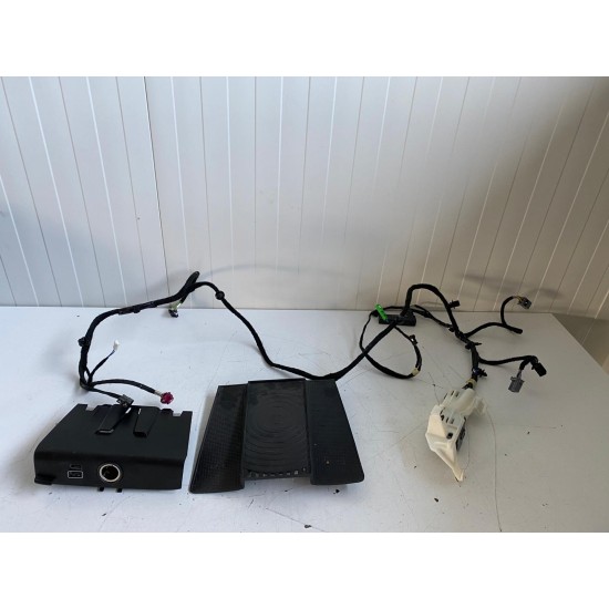 Modul incarcare/Wireless charging USB APPLE CARPLAY Volvo XC40 31407038 32218920