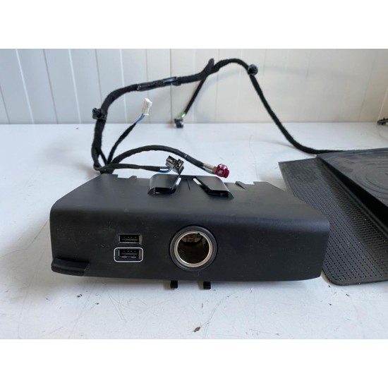 Modul incarcare/Wireless charging USB APPLE CARPLAY Volvo XC40 31407038 32218920