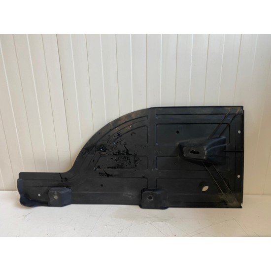 Rear right under body cover VOLVO V60 D6 HYBRID 2014+ 31323119