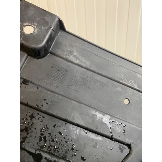 Rear right under body cover VOLVO V60 D6 HYBRID 2014+ 31323119