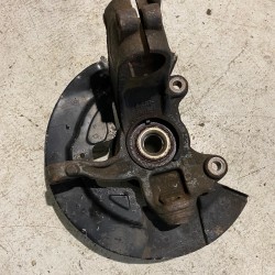 Front left steering knuckle VOLVO V60 D6 HYBRID 6G91-3K171-A 31201285