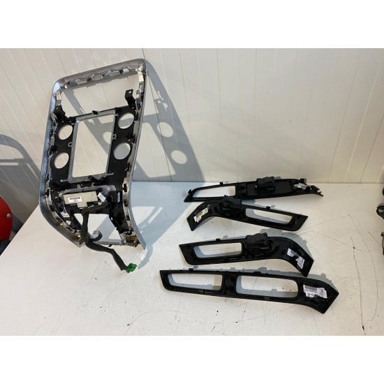 Set trimuri mahon Volvo V60 D6 Hybrid 2014+ 30791862 31343241 30781499 30791307 31389662