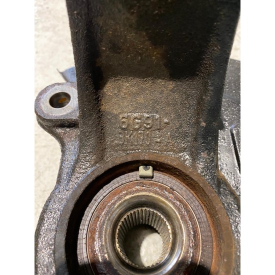 Front right steering knuckle VOLVO V60 D6 HYBRID 6G91-3K170-A 31201286