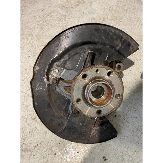 Front right steering knuckle VOLVO V60 D6 HYBRID 6G91-3K170-A 31201286