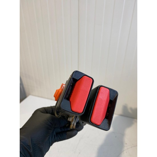 Pretensioner Spate Volvo XC40 2020 32239901 