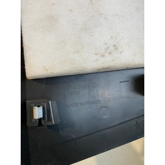 Ornament stalp interior stanga sus B-pillar VOLVO XC40 2018 31457491