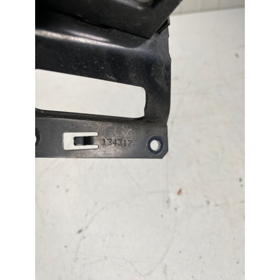 Suport cui capota dreapta VOLVO XC60 2018+ 32219337