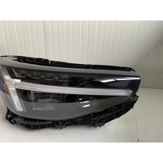 Far dreapta NOU VOLVO XC40 C40 EX40 2022+ FACELIFT 32140441