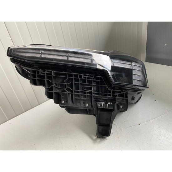 Far dreapta VOLVO EX30 2024 80000401 8891884328 210027/AEEMP