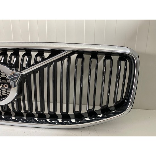 Grila bara fata MOMENTUM Volvo XC60 2018-2022 31425537 31457606