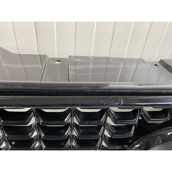 Front bumper grille with camera VOLVO XC60 R-DESIGN 2022+ FACELIFT 32133812 32409198 32291026
