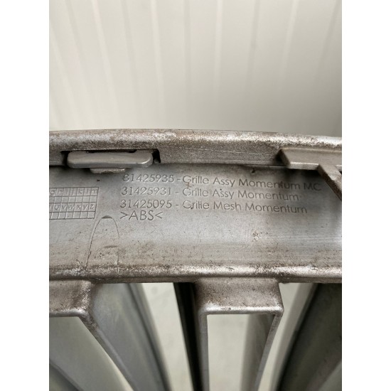 Front Bumper Grille Volvo XC90 Inscription 2015-2020 31425936 31425933 31425096 31425020