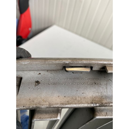 Front Bumper Grille Volvo XC90 Inscription 2015-2020 31425936 31425933 31425096 31425020