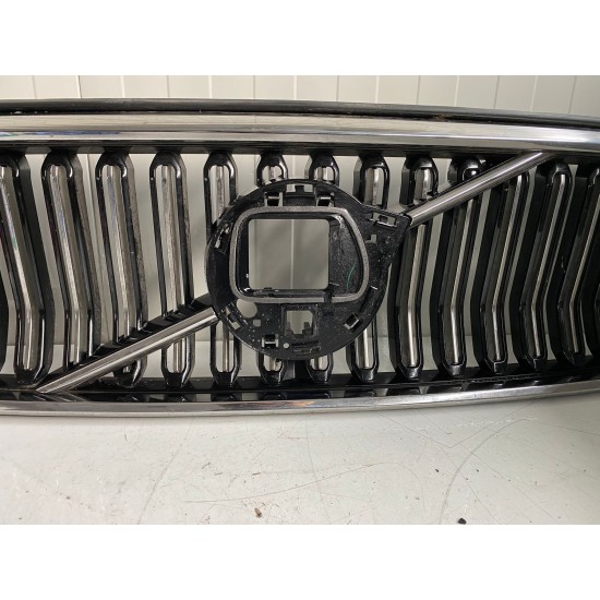 Grila bara fata VOLVO XC40 FACELIFT 2022+ INSCRIPTION 32291463 32291484