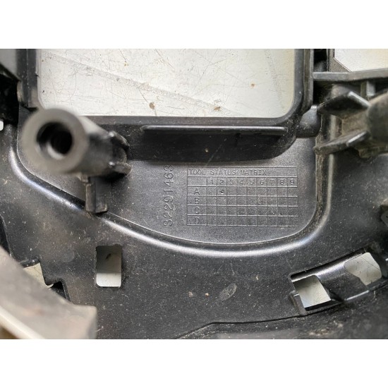 Grila bara fata VOLVO XC40 FACELIFT 2022+ INSCRIPTION 32291463 32291484