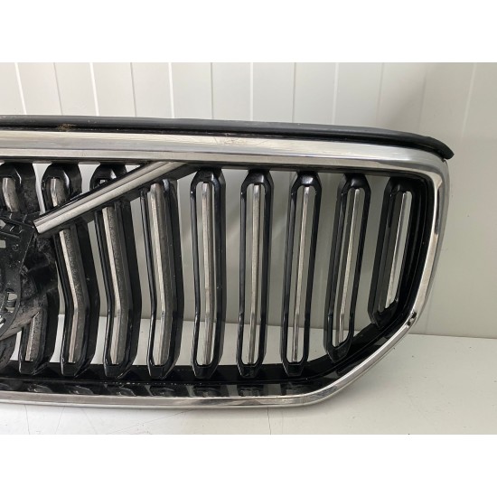 Grila bara fata VOLVO XC40 FACELIFT 2022+ INSCRIPTION 32291463 32291484