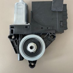 Modul Usa DDM Stanga Fata Volvo XC40 31674755