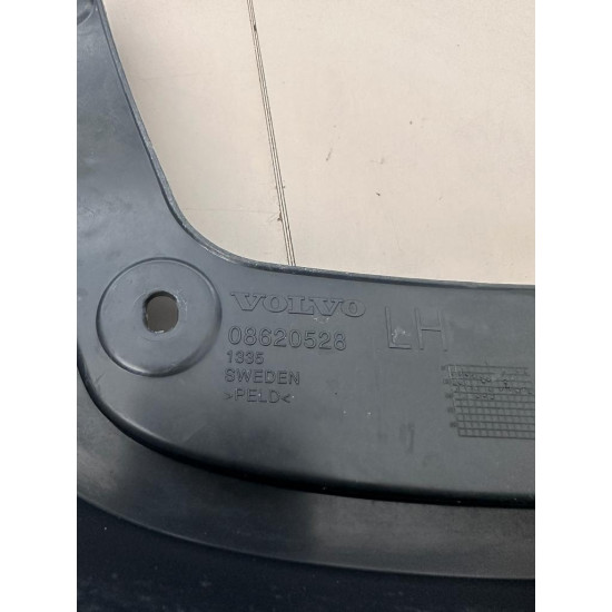 Rear left mudflap Volvo XC90 08620528