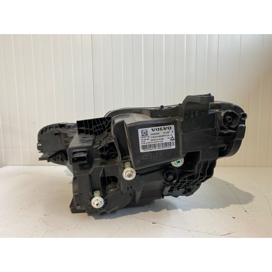 Far dreapta VOLVO EX30 2024+ 80000628 8891884332 210027/AEEMP