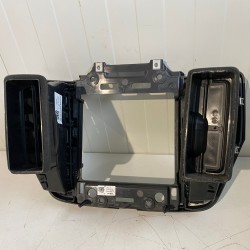 Grila centrala bord VOLVO XC60 2018+ 31417738 31477274 31477275 31417742 31417744