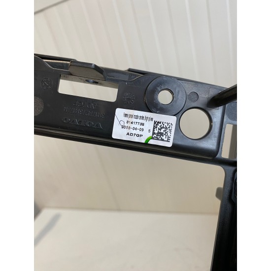 Grila centrala bord VOLVO XC60 2018+ 31417738 31477274 31477275 31417742 31417744
