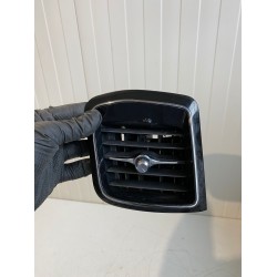  Grila aerisire dreapta fata Volvo S60 V60 V60CC XC60 31477273 31417692