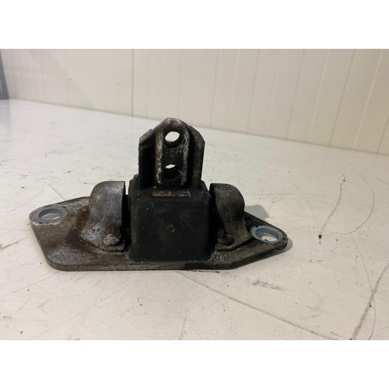 Tampon motor dreapta Volvo XC90 V70 S60 8624757 30748811