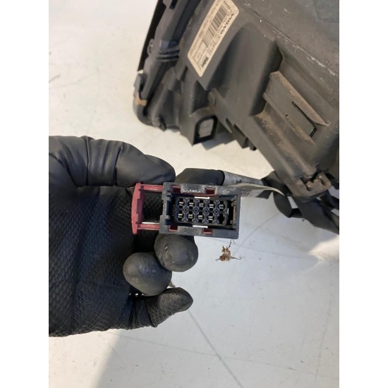 Far dreapta halogen RHD Volvo XC90 2003-2008 30744012 30784152 31290889