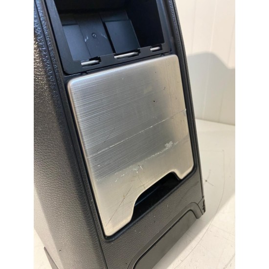 Cotiera cu DVD Volvo XC90 2007-2014 39897477 30766148 39987702