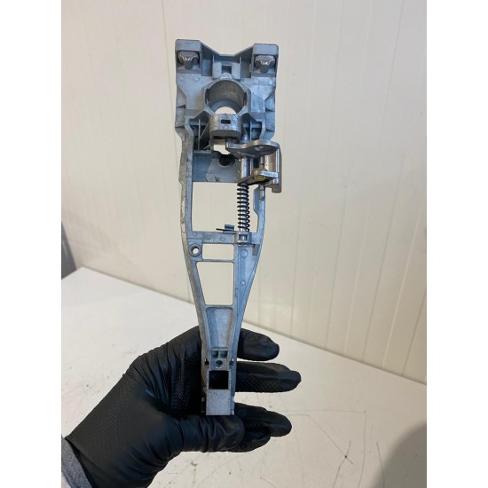 Suport maner antimoniu usa stanga fata VOLVO XC90 2003-2014 31253175